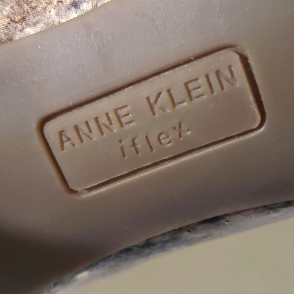 Anne Klein Fabryce Metallic Taupe Synthetic Pumps Women's Size 7M - Picture 12 of 14